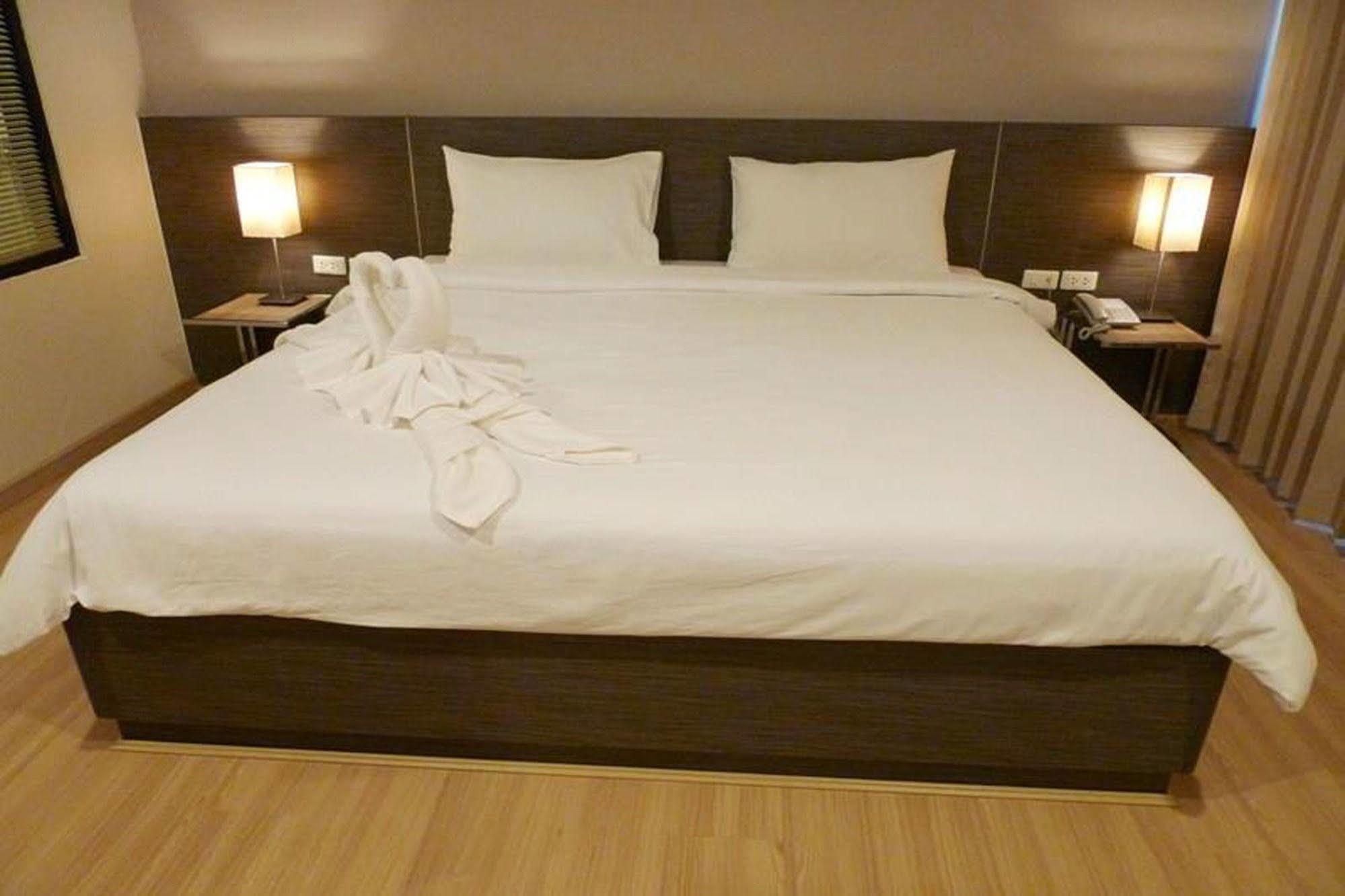 Leosor Hotel Nakhonratchasima Eksteriør bilde