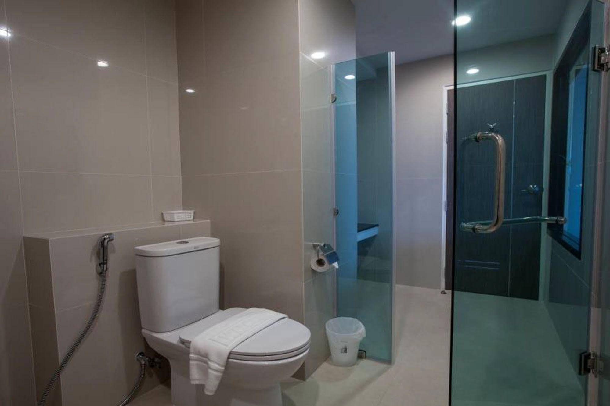 Leosor Hotel Nakhonratchasima Eksteriør bilde