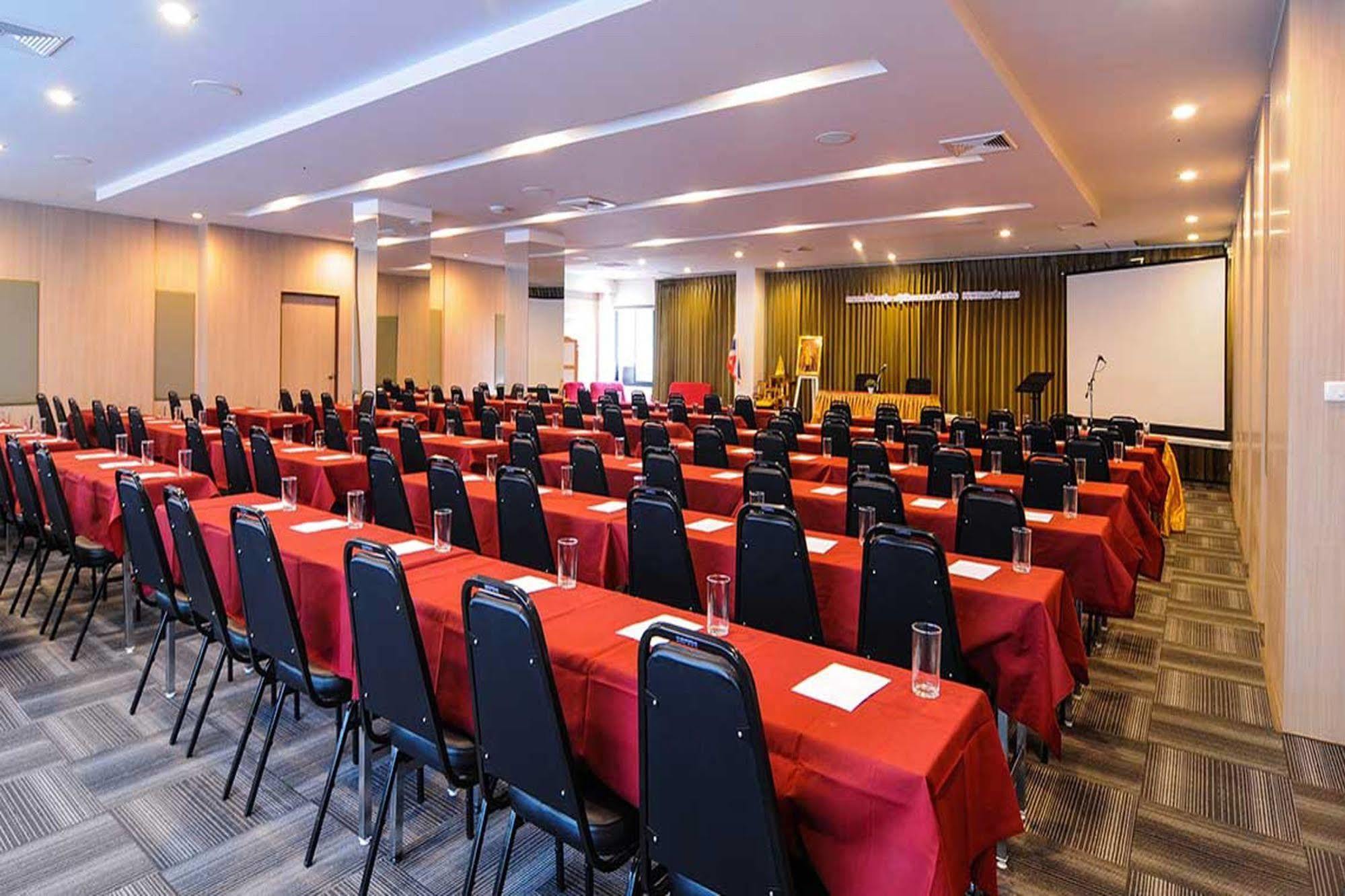 Leosor Hotel Nakhonratchasima Eksteriør bilde