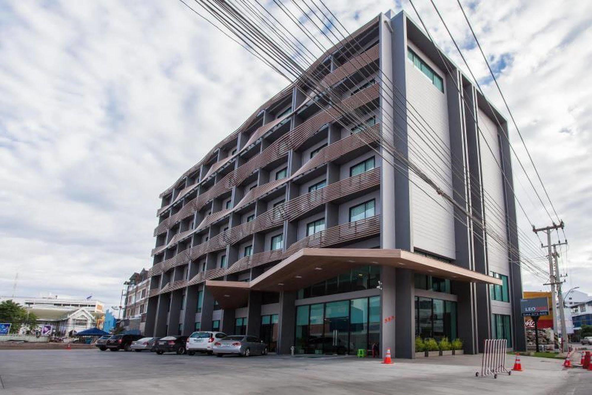 Leosor Hotel Nakhonratchasima Eksteriør bilde